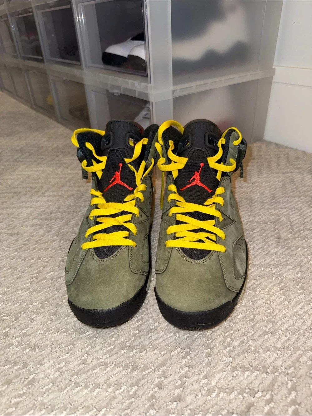 Jordan 6 Travis Scott